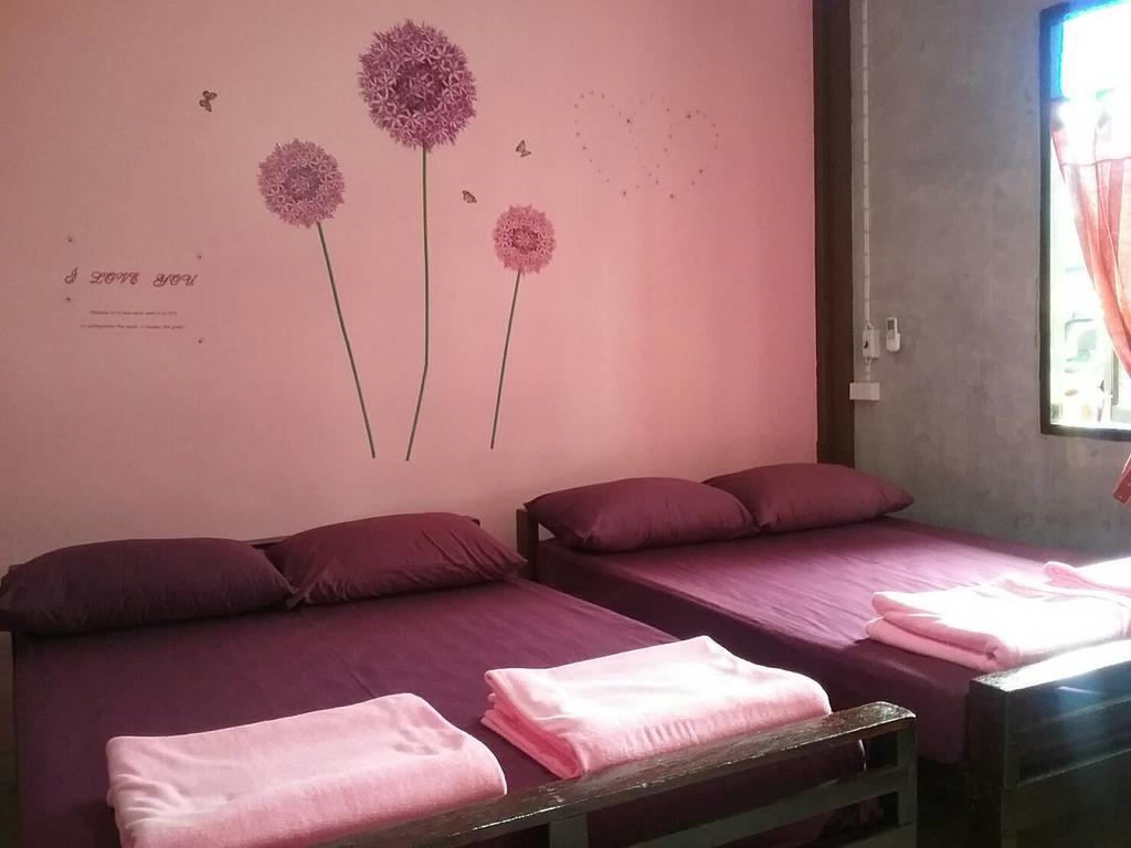 Sawang Guesthouse Ban Sawang Yai エクステリア 写真